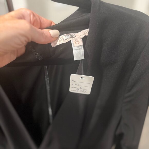 Hutch Deep V-neck Jumpsuit 6 - Picture 6 of 6